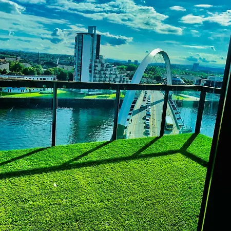 Centre - The Penthouse With Riverviews - Glasgow
