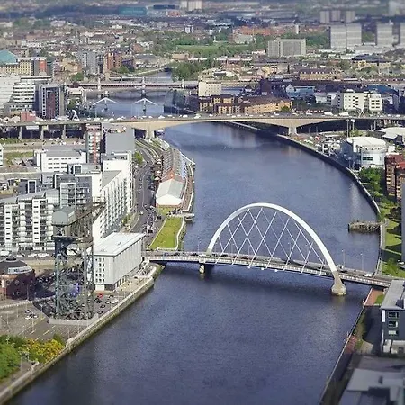 Apartmán Centre - The Penthouse With Riverviews -