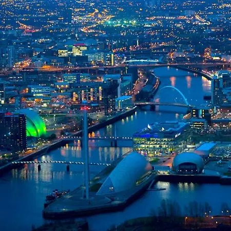 Apartmán Centre - The Penthouse With Riverviews - *