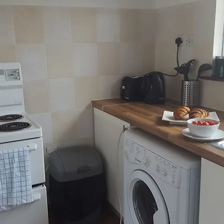 Kennedy Place - 1 Bedroom *