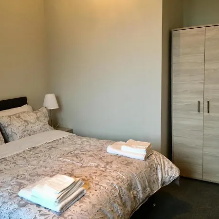 Bellahouston View Apartment