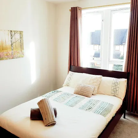Three Bed In Apartament *