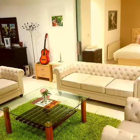 Apartment Lancefield Quay *