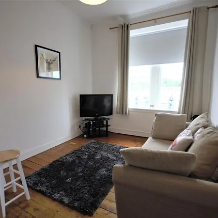 Bright And Cosy West End