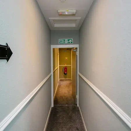 Charing Cross Konukevi 3*
