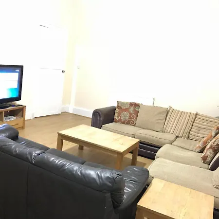 94 Copland Road Apartament Glasgow