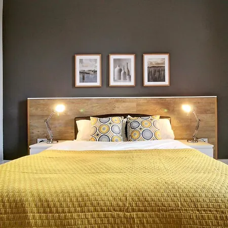 Luxurious Nr Subway * Glasgow