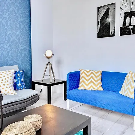 Luxurious Nr Subway Apartment *