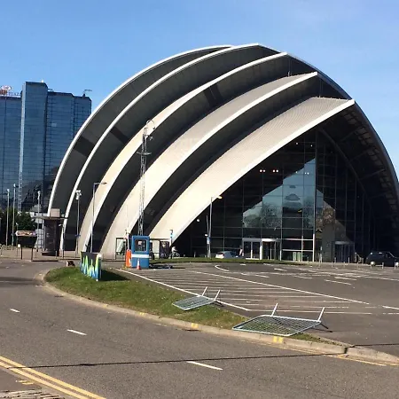 Riverheights Very Near Sse Hydro * Glasgow
