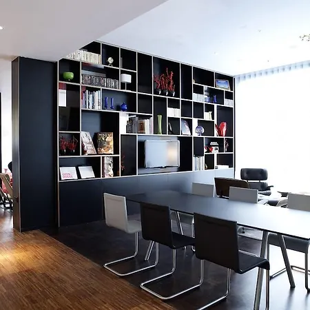 Citizenm Hotel 4*