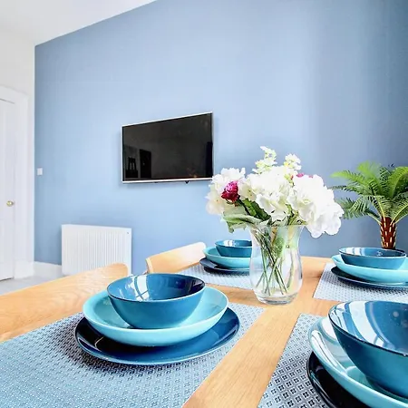 Apartment Luxurious Nr Subway