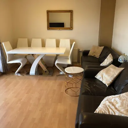 Penthouse 3 Bedroom Luxury - Centre