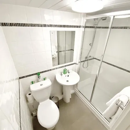Glasgow Guest House Bed & Breakfast Glasgow