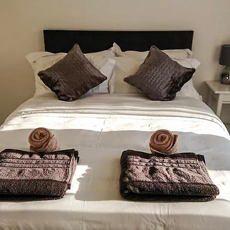 Apartment Carnock Road - Silverburn Shopping Centre Glasgow