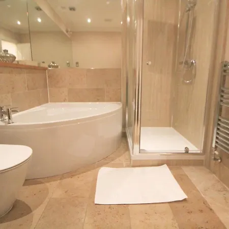 The Mews Luxury Apartment