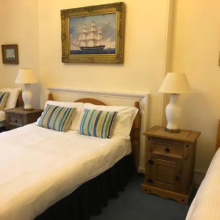 The Georgian House Pensionat 2*