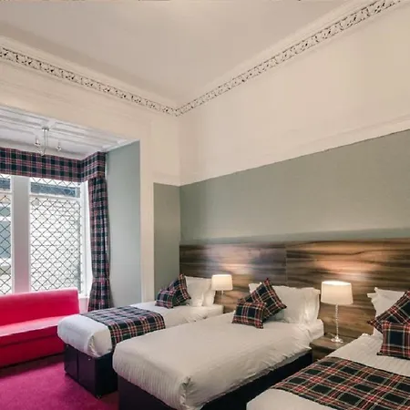 Royal West End Hotel 3*