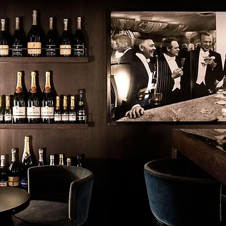 Hotel Dakota Glasgow 4*