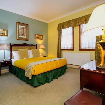Glasgow Guest House Bed & Breakfast