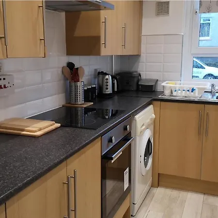 Dragon - Brassey 3 Bedroom Glasgow
