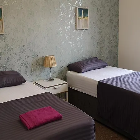 Dragon - Brassey 3 Bedroom Glasgow