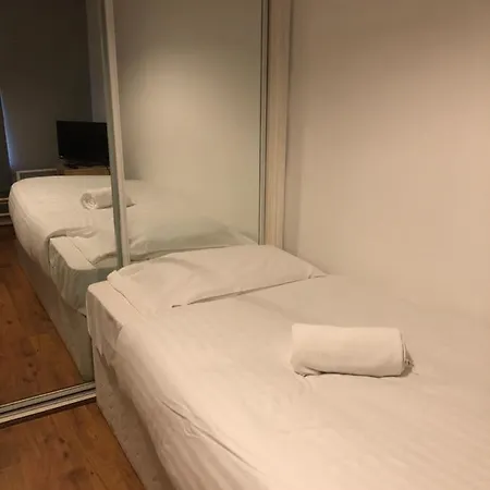 The Wallace House Bed & Breakfast Glasgow