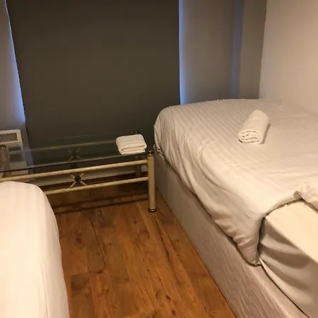 The Wallace House Bed & Breakfast Glasgow