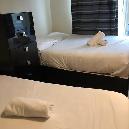 The Wallace House Bed & Breakfast Glasgow