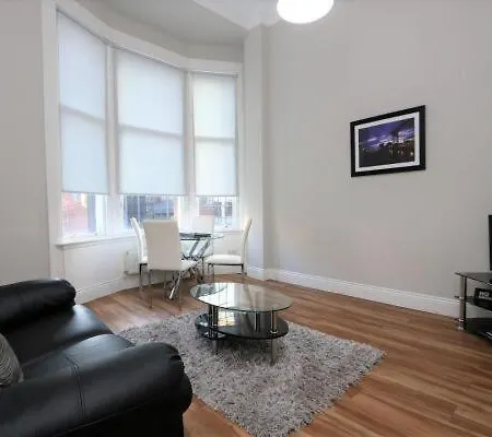 Dreamhouse St Vincent Street *