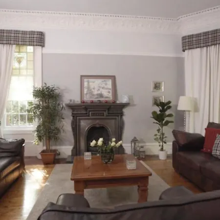 Dumbreck - Perfectly Situated For Cop26 Villa Glasgow