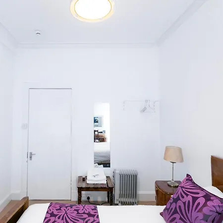 Oyo Lochinvar Hotel