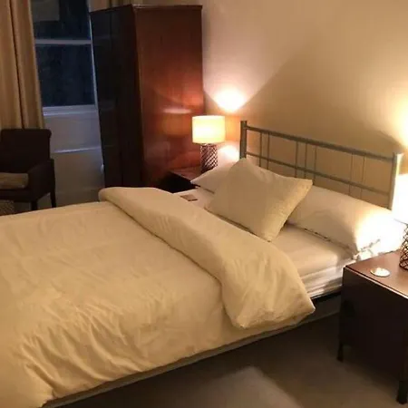 Captivating In Near Kelvin River Holiday home Glasgow