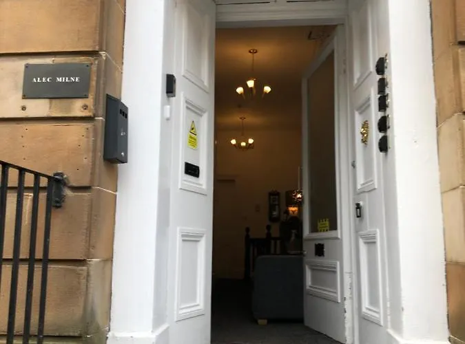 Renfrew At Centre Glasgow