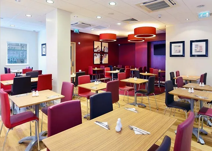 Hotel Travelodge Queen Street Glasgow