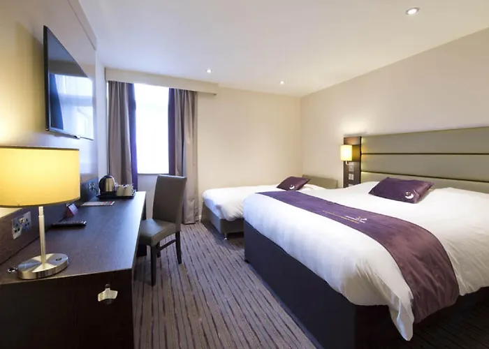 Hotel Premier Braehead 3*