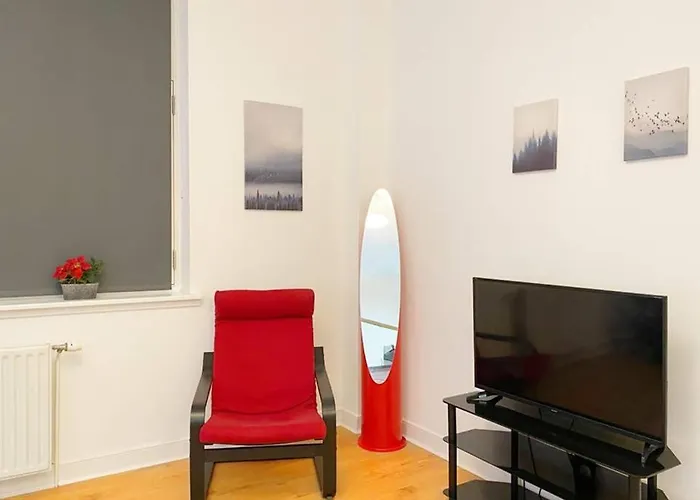 Cozy Nights - Ibrox Street Apartman *