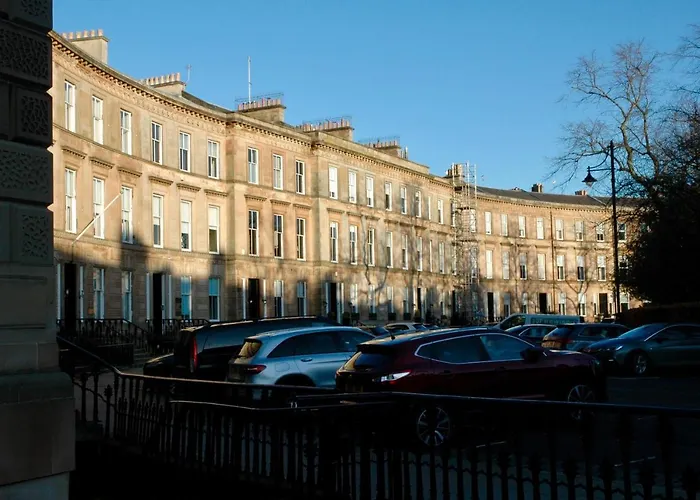 Appartamento The Cluthar - Ground Floor West End Centre Rockvilla Flat & Parking