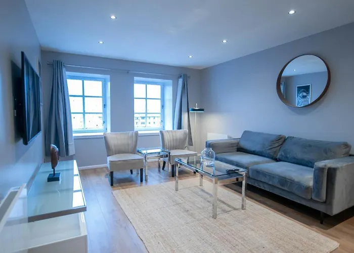 Stunning 2 Bed Merchant With Residents Parking Διαμέρισμα *