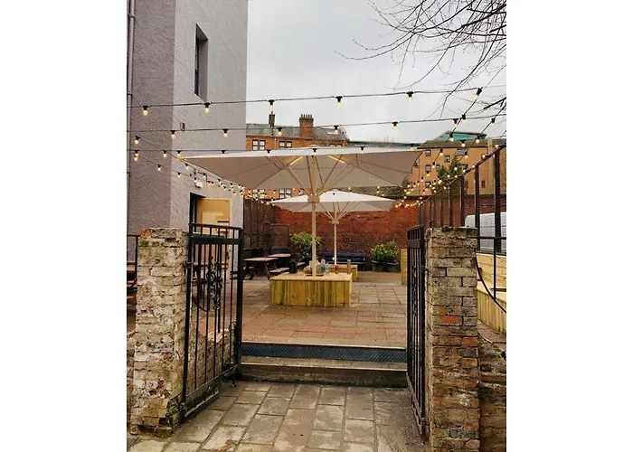 Hotel Babbity Bowster Glasgow