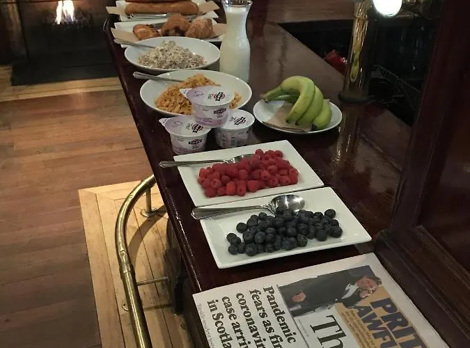 Babbity Bowster 3* Glasgow