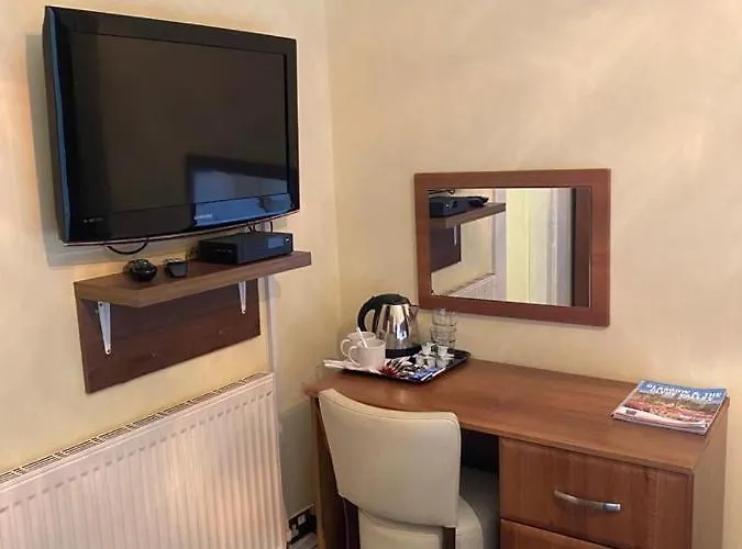 Onslow Guest house *