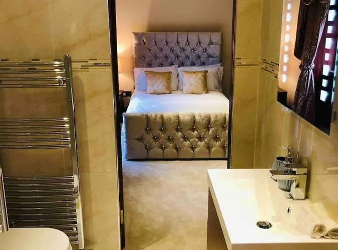 Holiday home Beautiful 4-bed In