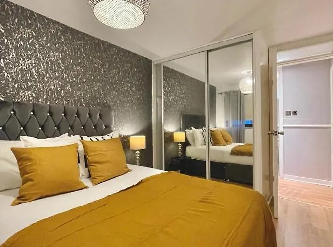 Bijou Merchant With Parking *