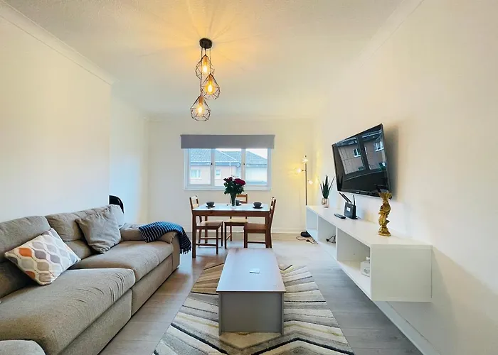 Cardonald Holiday home