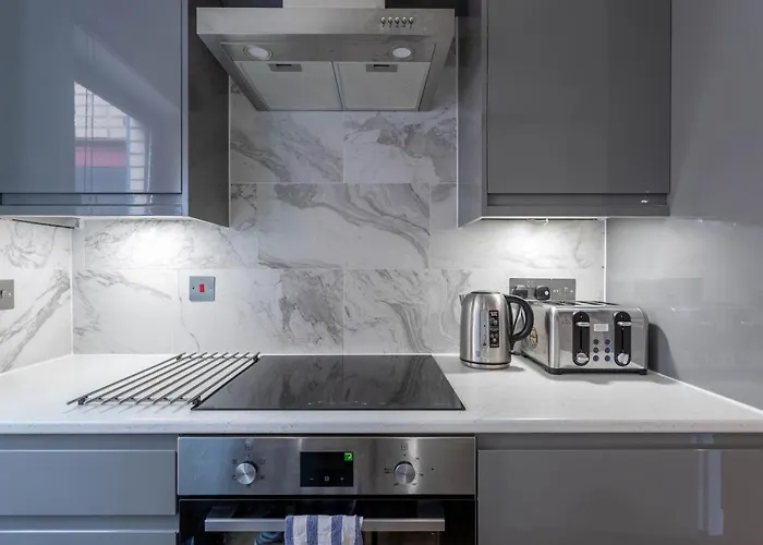 Stunning 1 Bed Merchant With Parking Appartamento *