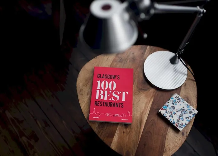 Beautiful, Traditional 2 Bed Flat W Free Parking - Pass The Keys شقة *