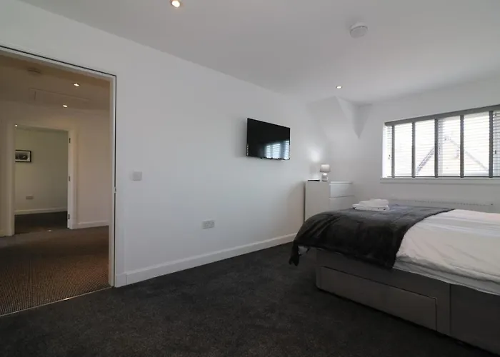 Signature - Railway House 5 Bed Apartamento