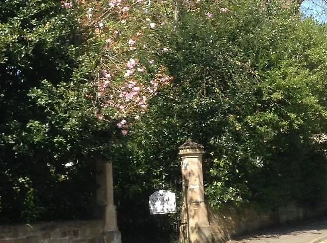 Newhall グラスゴー