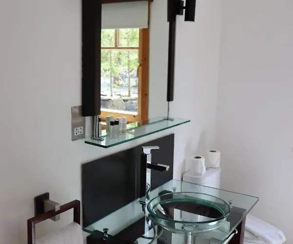 37 Rowardennan, Loch Lomond * Glasgow