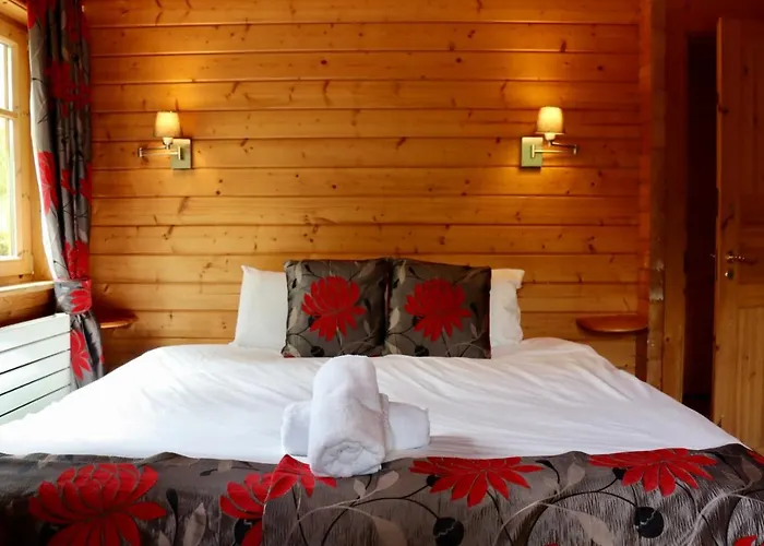 38 Rowardennan , Loch Lomond Apartment *